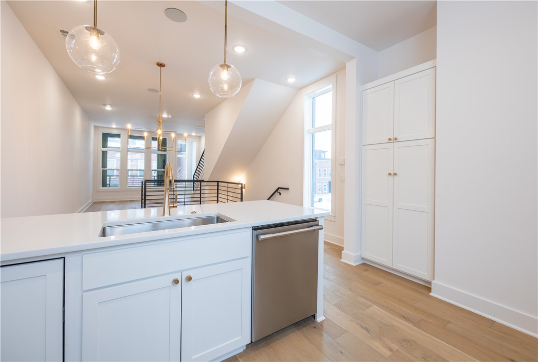 T J HOLLANDS SUB-BENTONVILLE - Residential