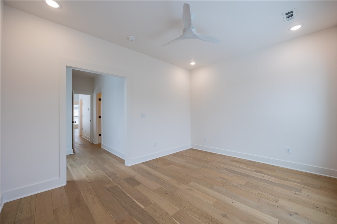 T J HOLLANDS SUB-BENTONVILLE - Residential