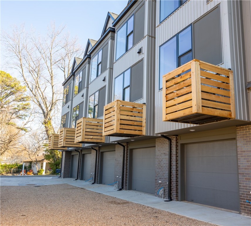 T J HOLLANDS SUB-BENTONVILLE - Residential