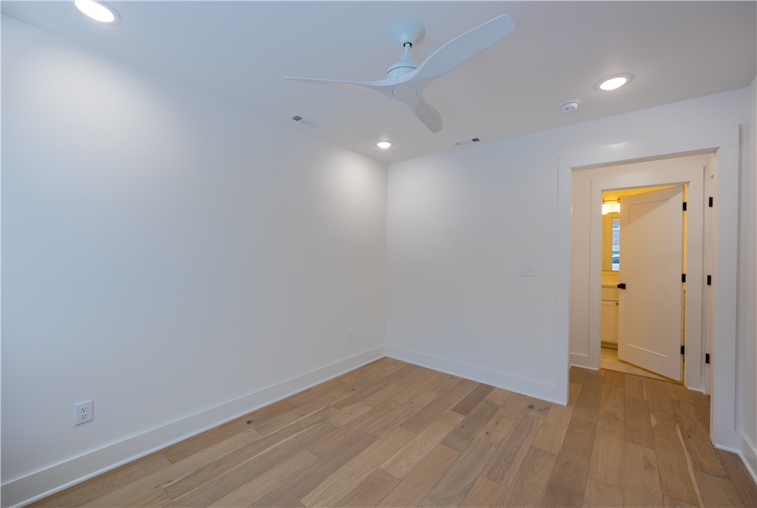 T J HOLLANDS SUB-BENTONVILLE - Residential