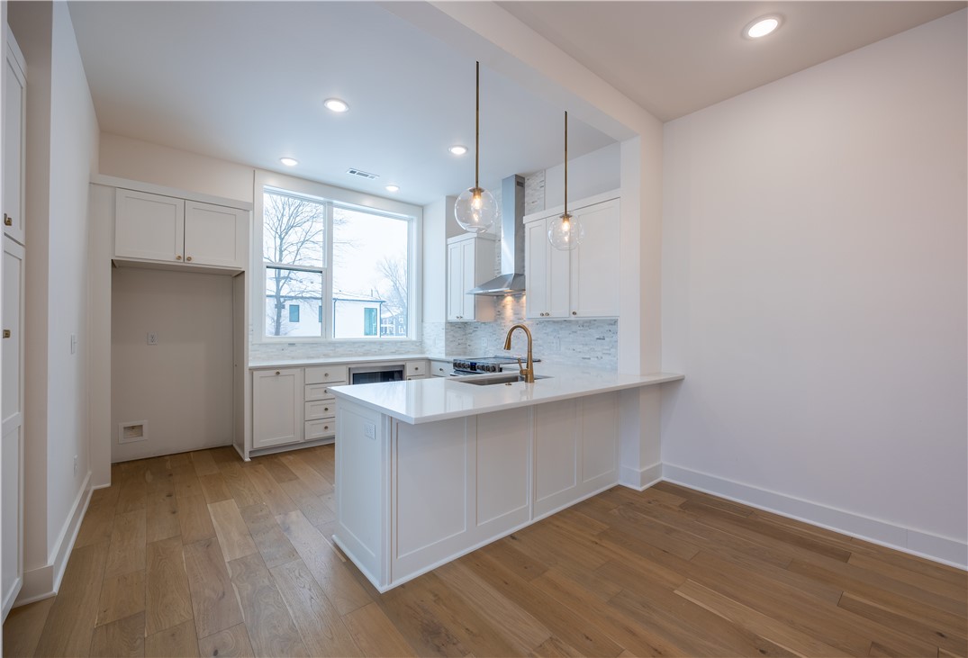 T J HOLLANDS SUB-BENTONVILLE - Residential