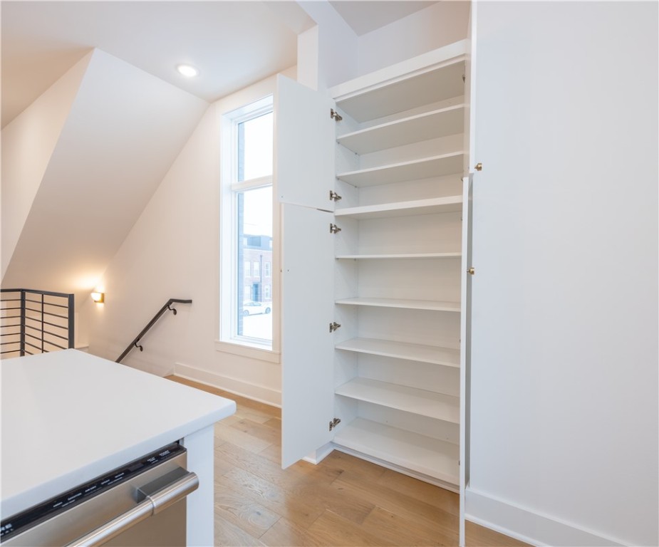 T J HOLLANDS SUB-BENTONVILLE - Residential