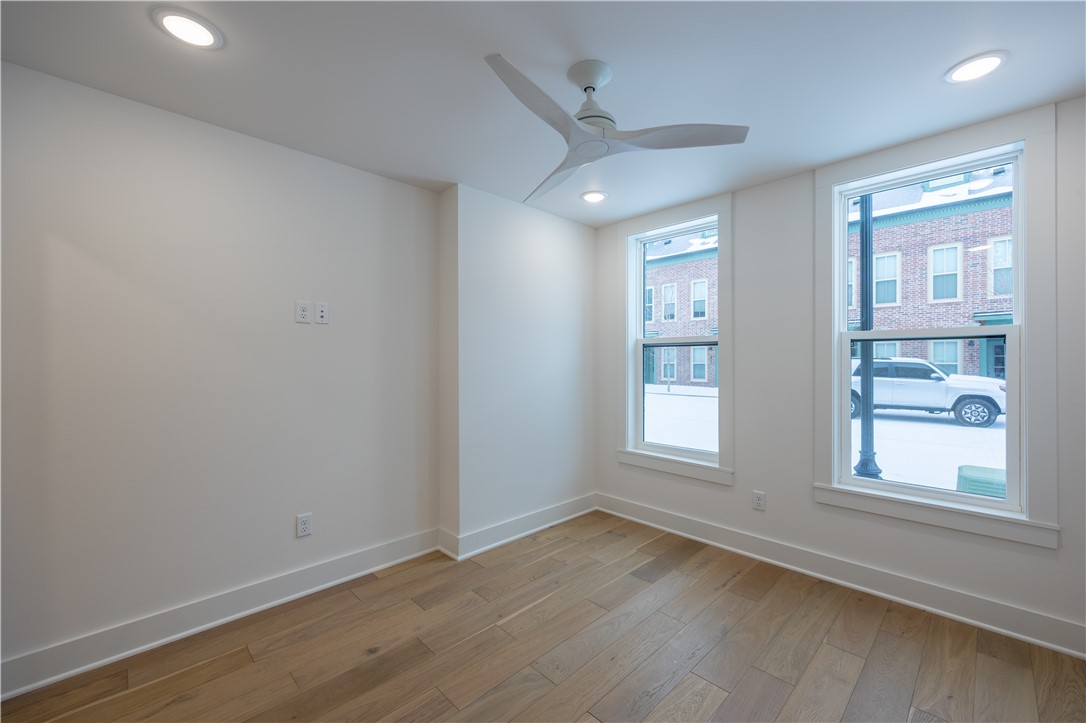 T J HOLLANDS SUB-BENTONVILLE - Residential