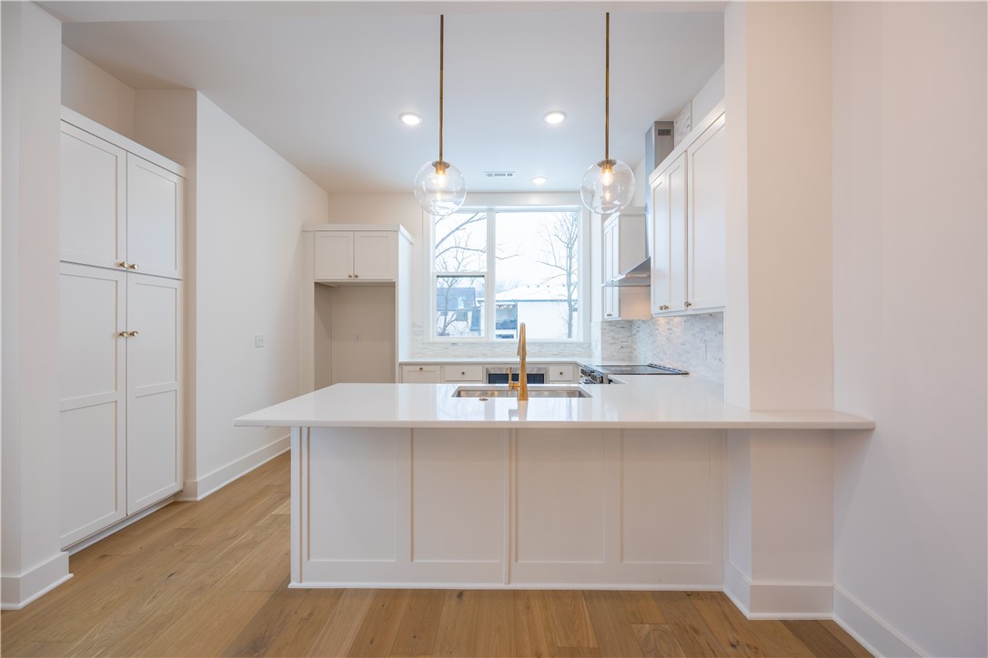 T J HOLLANDS SUB-BENTONVILLE - Residential