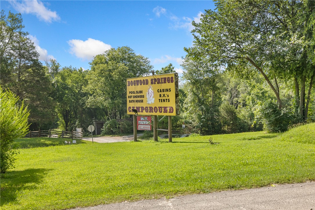 Photo 1 of 60 — 621 E Court Street, Jasper, AR 72641