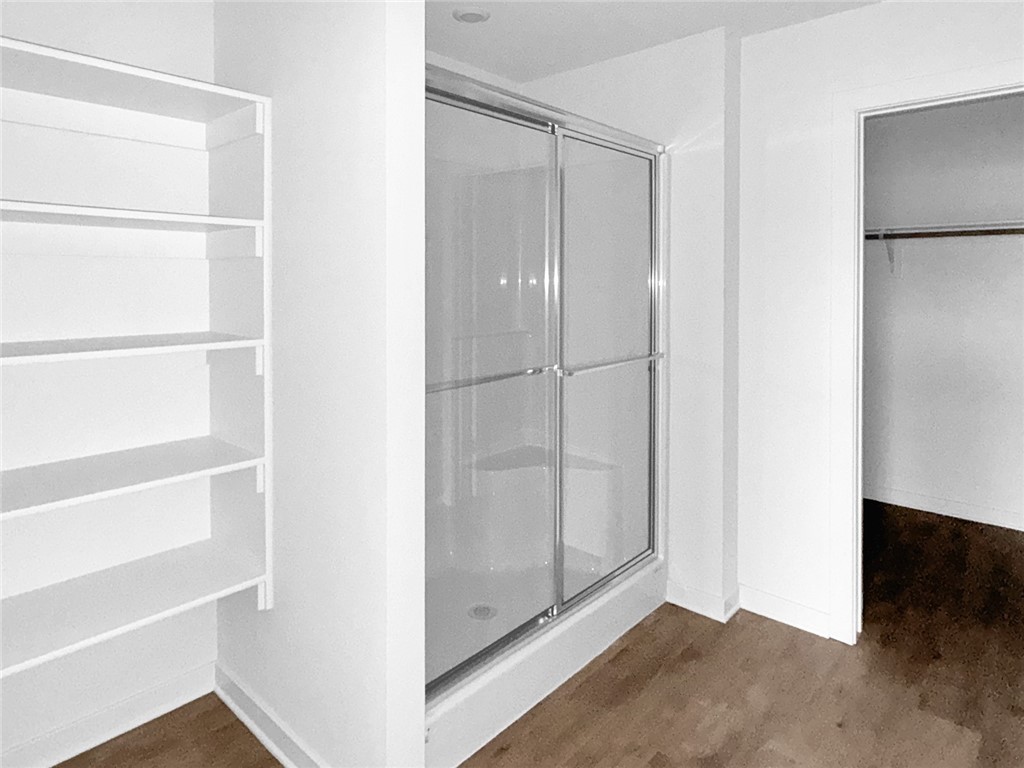 Wagon Wheel Crossing - Residential