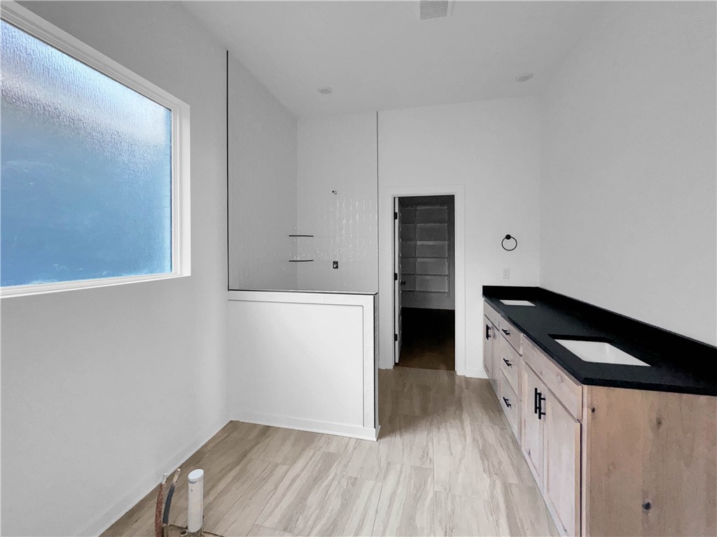 Pine Hollow - Residential