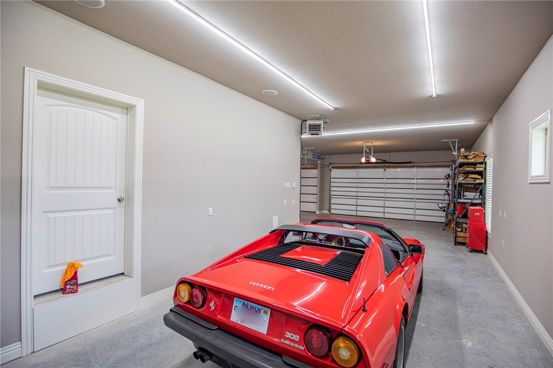 Beau Chalet Sub Highfill - Residential