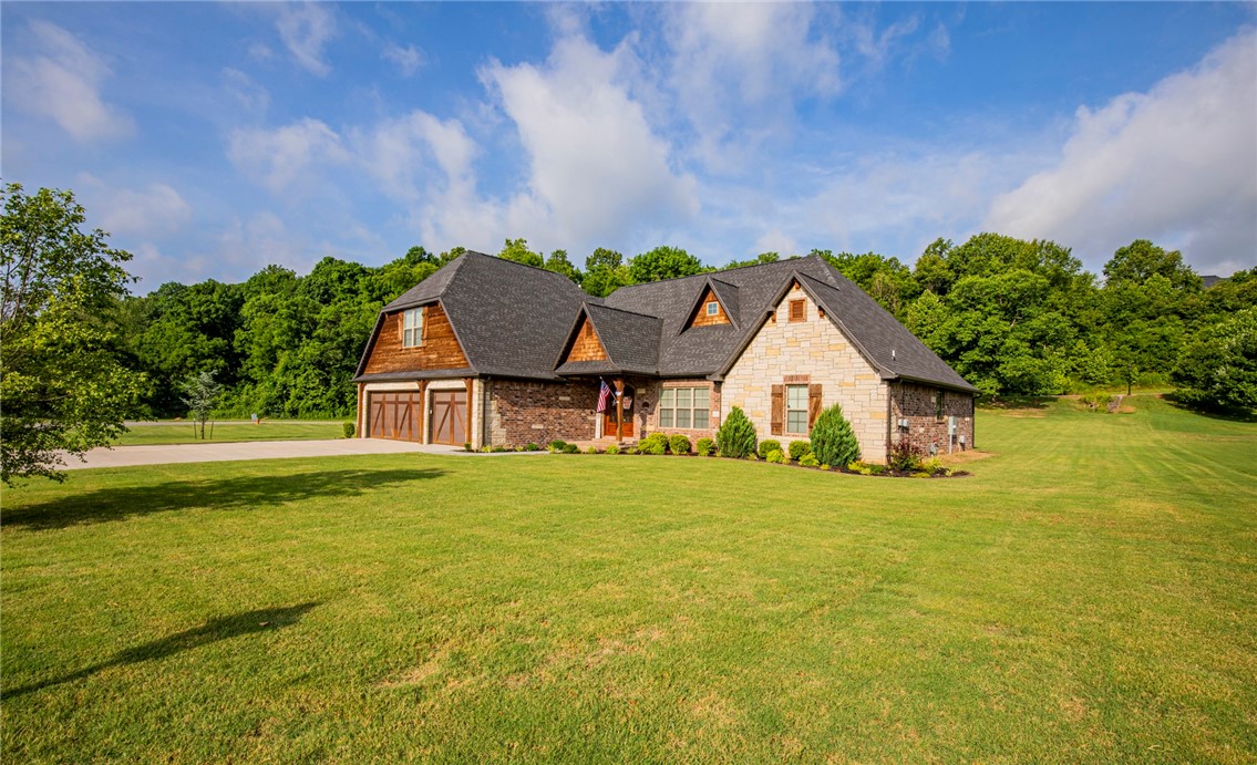 Beau Chalet Sub Highfill - Residential