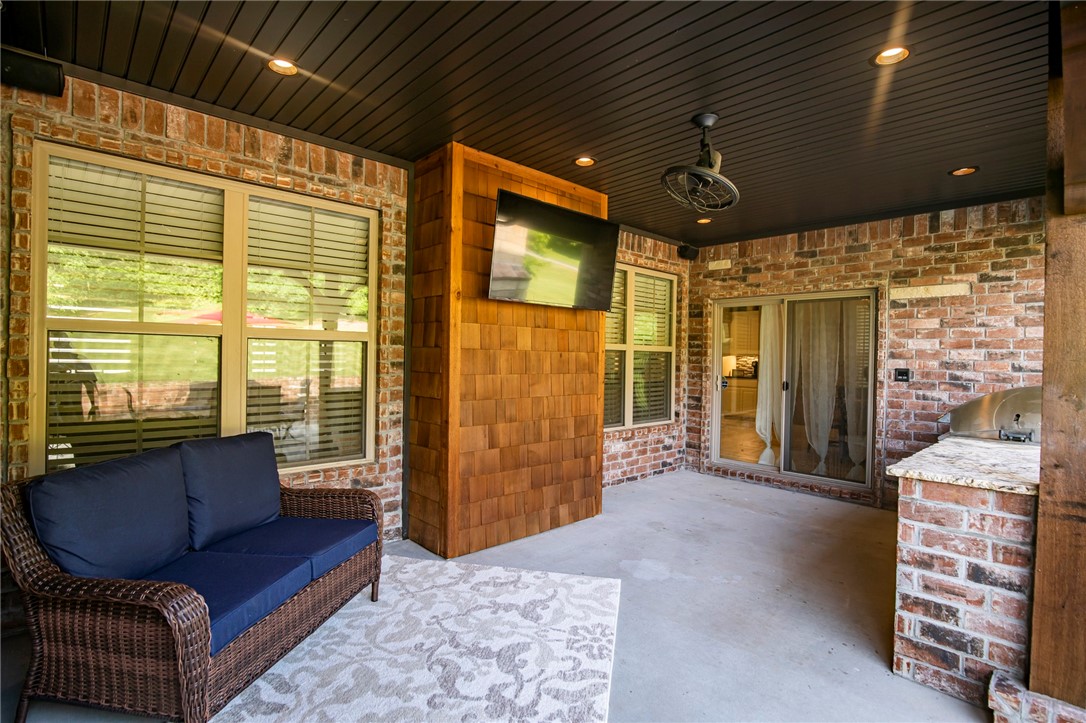 Beau Chalet Sub Highfill - Residential