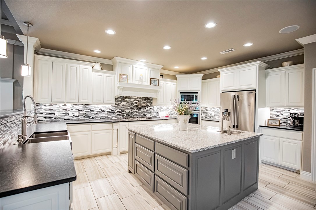 Beau Chalet Sub Highfill - Residential