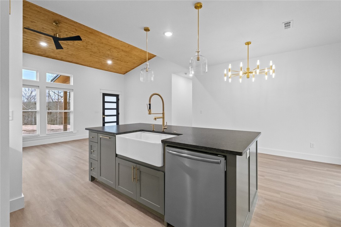 Lindsey Sub Bvv - Residential