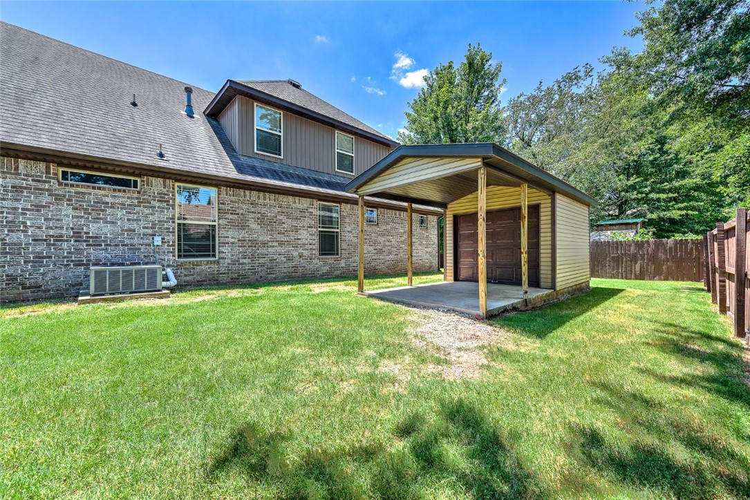 Williamsburg Place Rogers - Residential