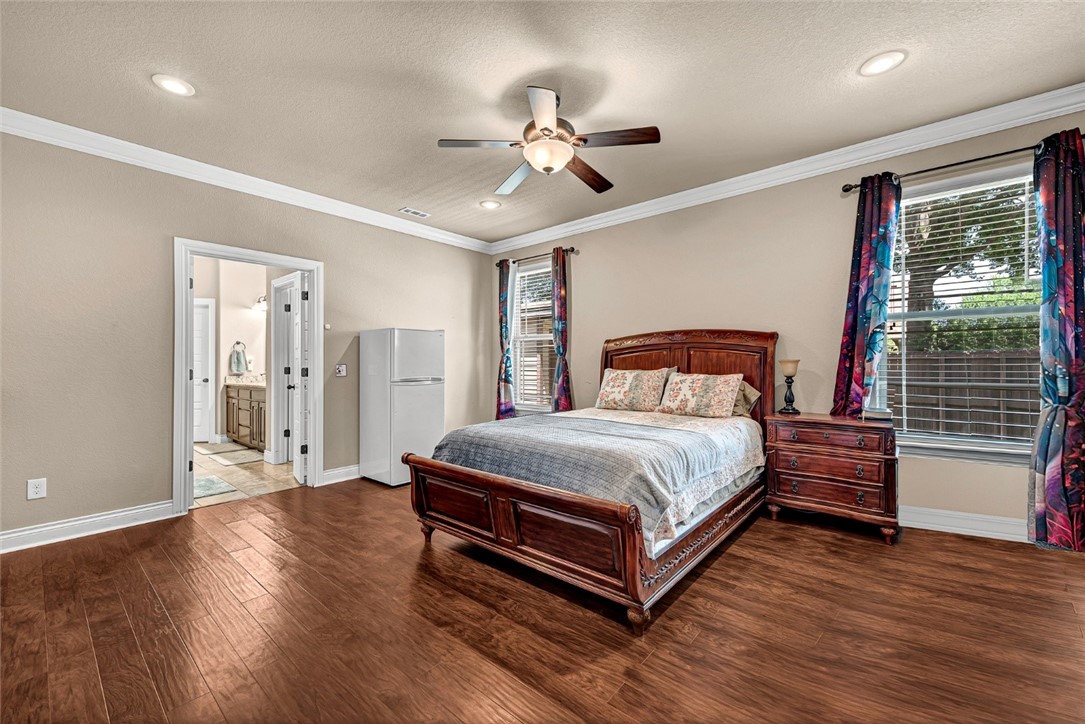 Williamsburg Place Rogers - Residential