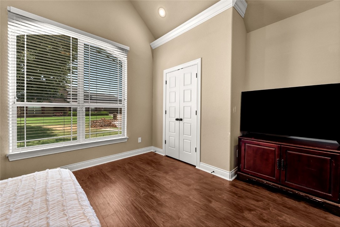 Williamsburg Place Rogers - Residential