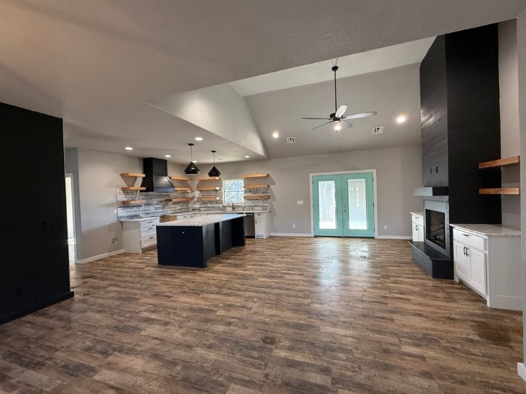 01-18-33-RURAL - Residential