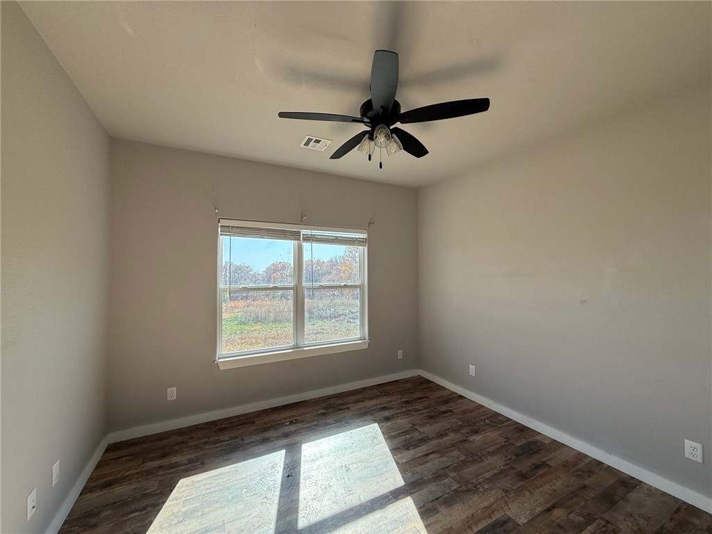 01-18-33-RURAL - Residential