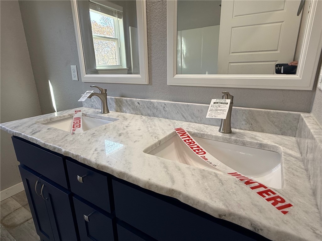 01-18-33-RURAL - Residential