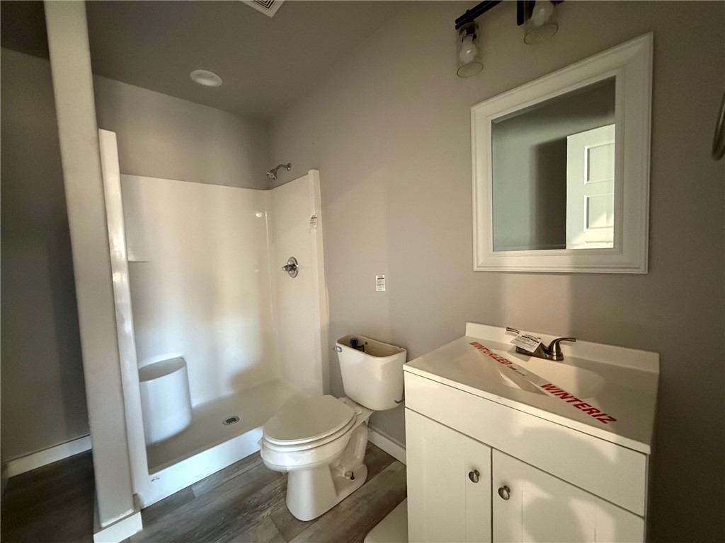 01-18-33-RURAL - Residential