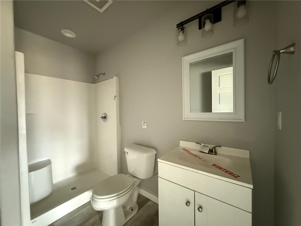 01-18-33-RURAL - Residential