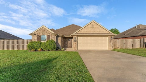 Photo of 730 Fontana Street, Centerton, AR 72719 (MLS # 1349066)