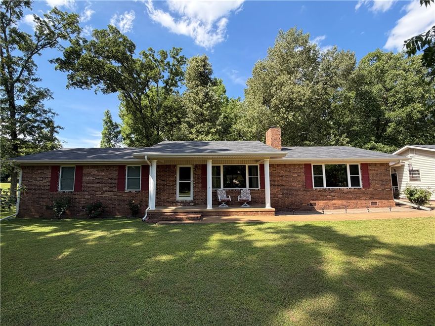 NEW ROOF BEING INSTALLED AS WE SPEAK!!!!

Completely updated and move-in ready! This beautiful home sits on 1.84 acres and features numerous upgrades, including brand-new windows, fresh carpet, updated interior doors, and a fully remodeled master bathroom.

In addition to the stunning home, the property boasts an incredible 30 x 50 fully finished shop—perfect for hobbies, storage, or a workspace. Enjoy the space, comfort, and versatility this property has to offer!