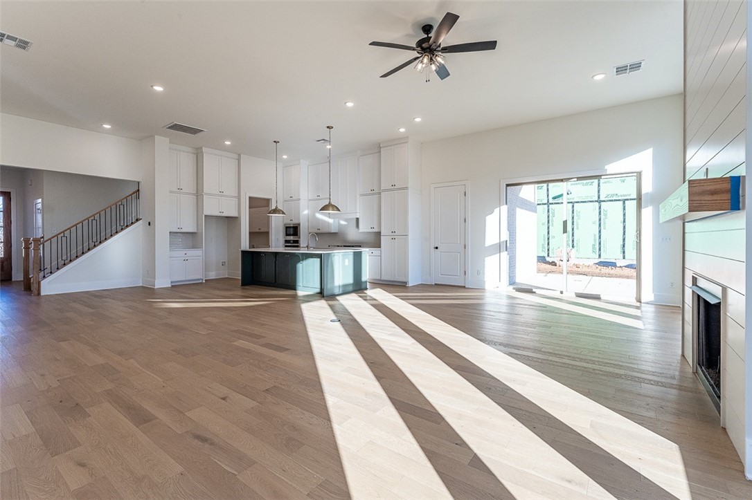 EVENING STAR SUB PH 1-ROGERS - Residential