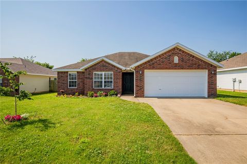 Photo of 6405 SW Meadow Well Avenue, Bentonville, AR 72713 (MLS # 1332394)