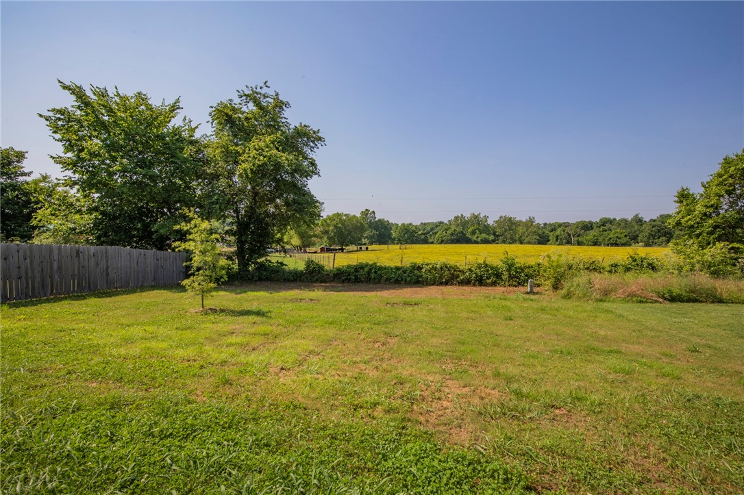 High Meadows Bentonville - Residential Lease