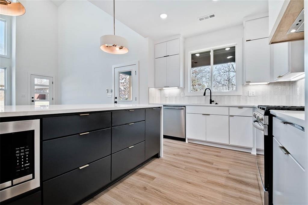 Westbrook Sub Bvv - Residential Lease