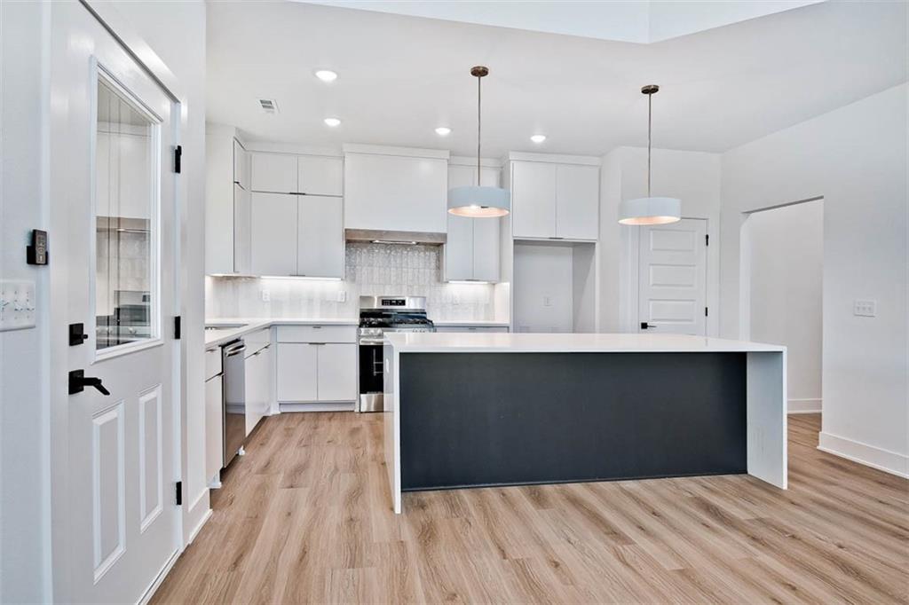 Westbrook Sub Bvv - Residential Lease