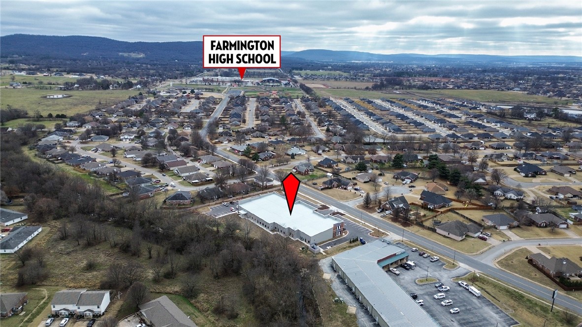 Farmington Outlots - Commercial Lease
