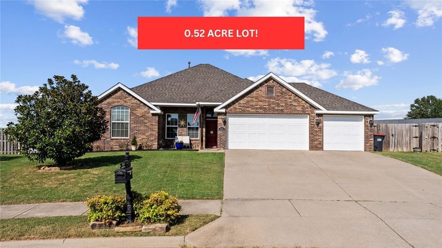 Convenience, spacious, and move-in ready! BRAND NEW ROOF! Alivia Circle has over half an acre right here in town. The largest lot in Arber Estates. This home has been thoughtfully updated throughout with a kitchen remodel, new paint, new crown molding, new floors, new garage doors, new light fixtures, appliances all installed within the last 2 years, and a remodeled bathroom. The home is carpet-free throughout. The third car garage is an added bonus! 4 bedrooms, 3 car garage, and over half an acre is a tough find in this price point. This home has a split floor plan and an open concept throughout the kitchen and doing room. 
Pick up your 7Brew order on your way out every morning, only a minute drive to NWAs favorite coffee drive thru. Walking distance to Harber High. Need groceries quick? 2 minute drive to Harps! Come see your new home on Alivia Circle!