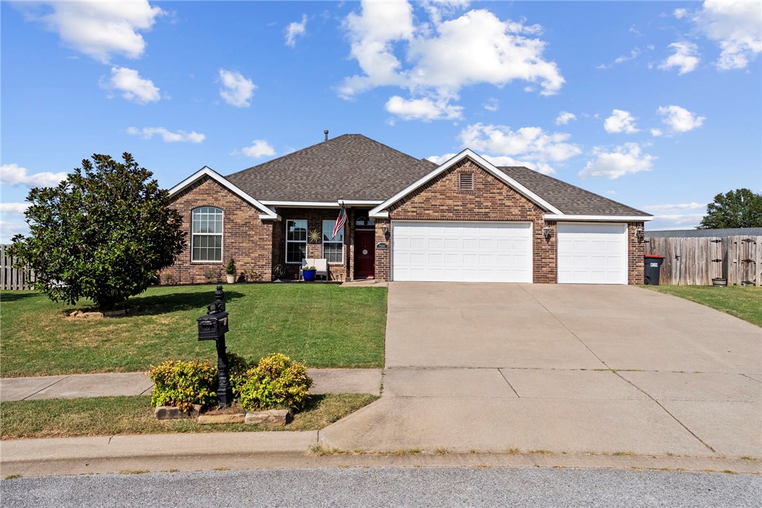 Convenience, spacious, and move-in ready! Alivia Circle has over half an acre right here in town. The largest lot in Arber Estates. This home has been thoughtfully updated throughout with a kitchen remodel, new paint, new crown molding, new floors, new garage doors, new light fixtures, appliances all installed within the last 2 years, and a remodeled bathroom. The home is carpet-free throughout. The third car garage is an added bonus! 4 bedrooms, 3 car garage, and over half an acre is a tough find in this price point. This home has a split floor plan and an open concept throughout the kitchen and doing room.
Pick up your 7Brew order on your way out every morning, only a minute drive to NWAs favorite coffee drive thru. Walking distance to Harber High. Need groceries quick? 2 minute drive to Harps! Come see your new home on Alivia Circle!