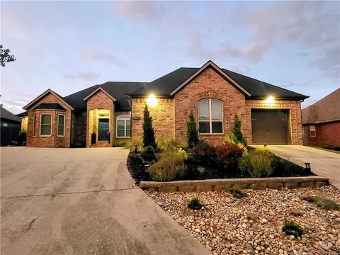 Photo of 5807 S 66th Street, Cave Springs, AR 72718 (MLS # 1356174)