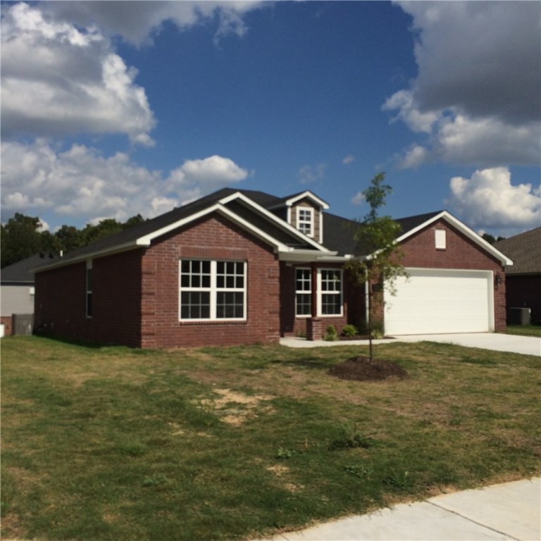 Great 4/2 with many extras. Great access to biking trail in quiet community. Awesome schools districts including Hunt Elementary. Taxes assessed on land only. / 3 sided brick / Wood Deck / Master Bath with Standing Shower and Jetted Soak Tub, Double bowl vanity / Vaulted ceiling in Living area /Kitchen includes Staggered Wall cabinets, Canned lighting, 16" bar top, and Stainless steel appliance package.