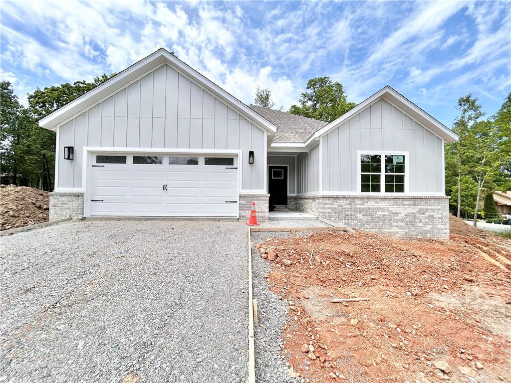 Coulter Sub Bvv - Residential Lease