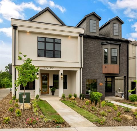Photo of 1031 NW A Street, Bentonville, AR 72712 (MLS # 1347780)