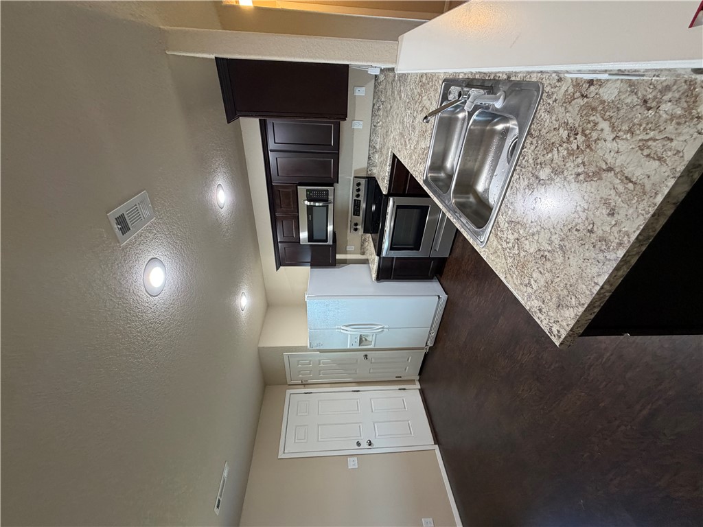 Silver Meadows Ph 1 2017 Highfill - Residential Lease