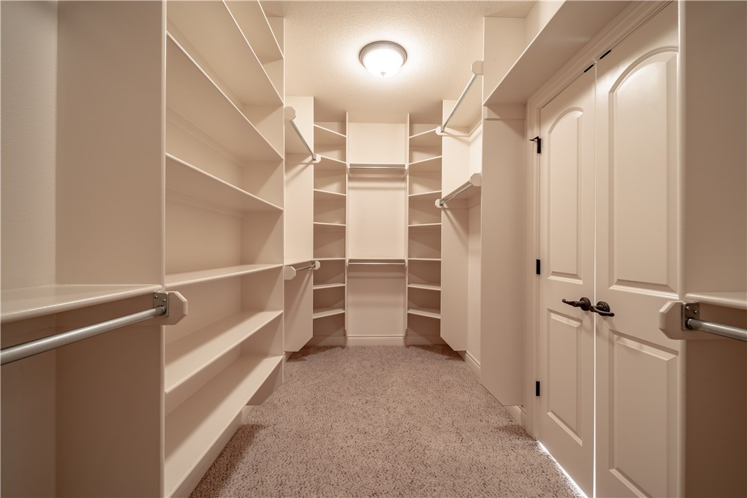 Pinnacle Golf & Cc - Residential