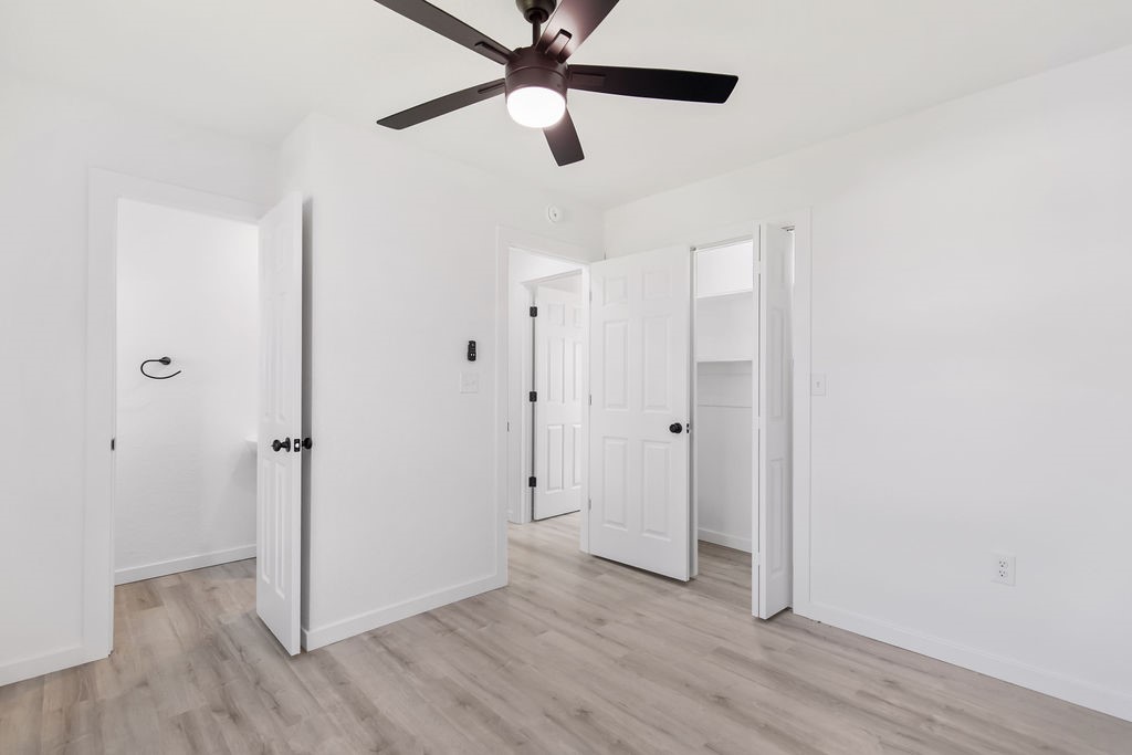 Bishop Manor Rogers - Residential