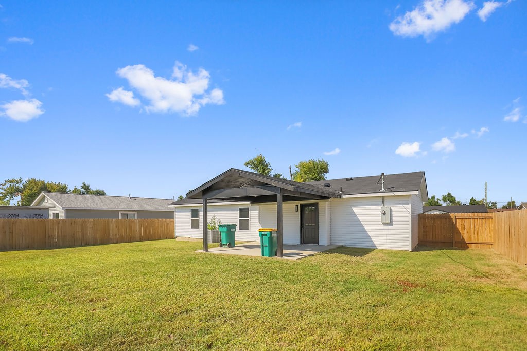 Bishop Manor Rogers - Residential