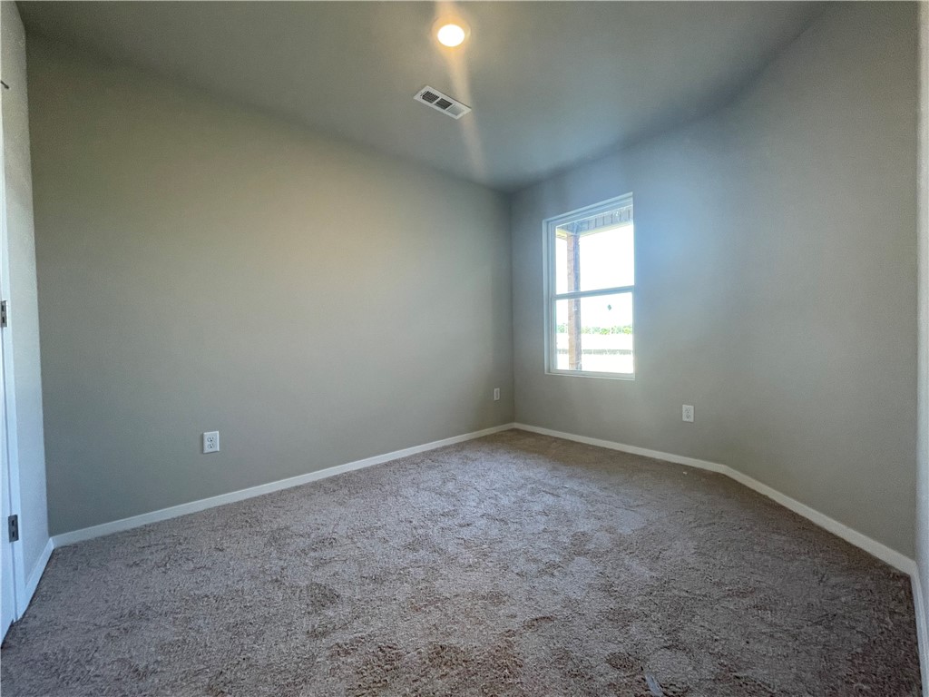 Photo 6 of 15 of 1506 S Blandford Street house