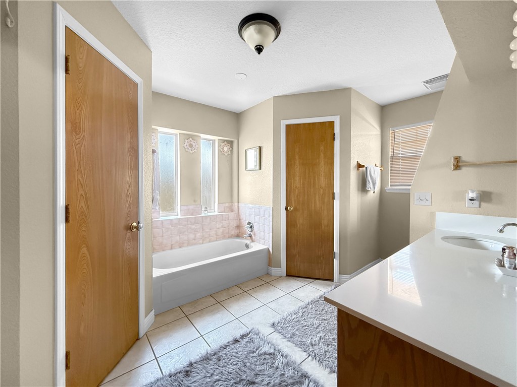 Kings Pointe Ph 1 Rogers - Residential