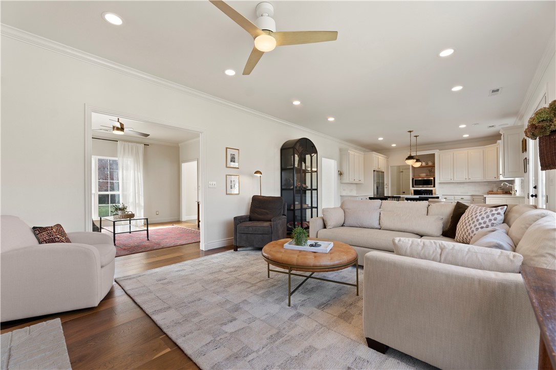 Rolling Hills Estates Rurban - Residential