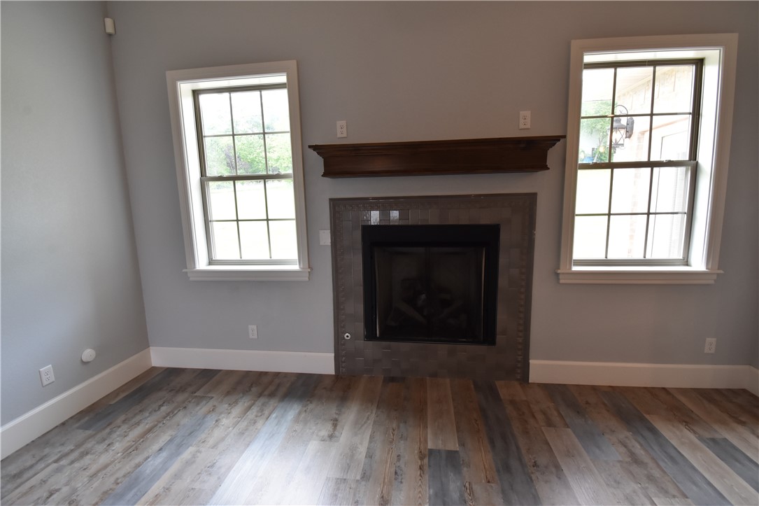 McKissic Creek Estate Centerton - Residential