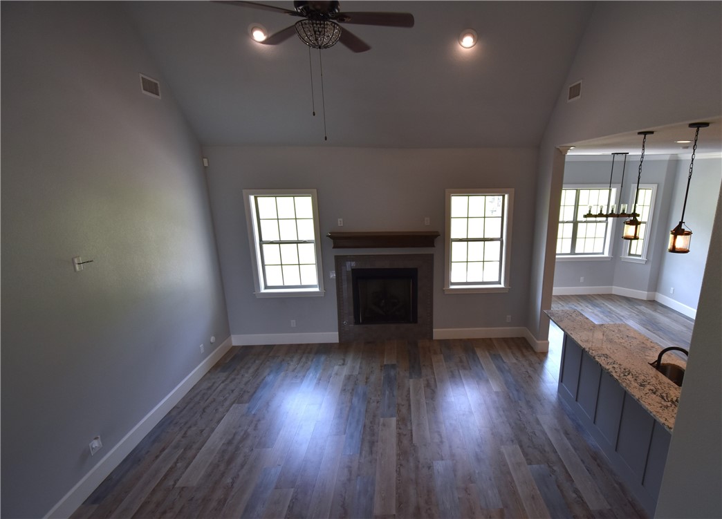 McKissic Creek Estate Centerton - Residential