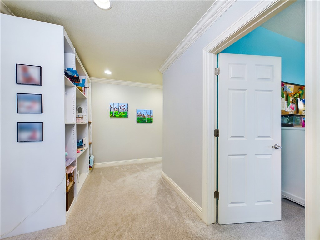 Peaks Ph Iii, The Rogers - Residential