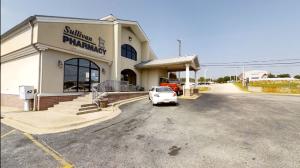 Great income with a well established business; building underwent a total remodel in 2004; good road frontage on 2 sides; great downtown location currently containing 2 tenants; Sullivan Pharmacy has been in the building for several years and has a drive thru