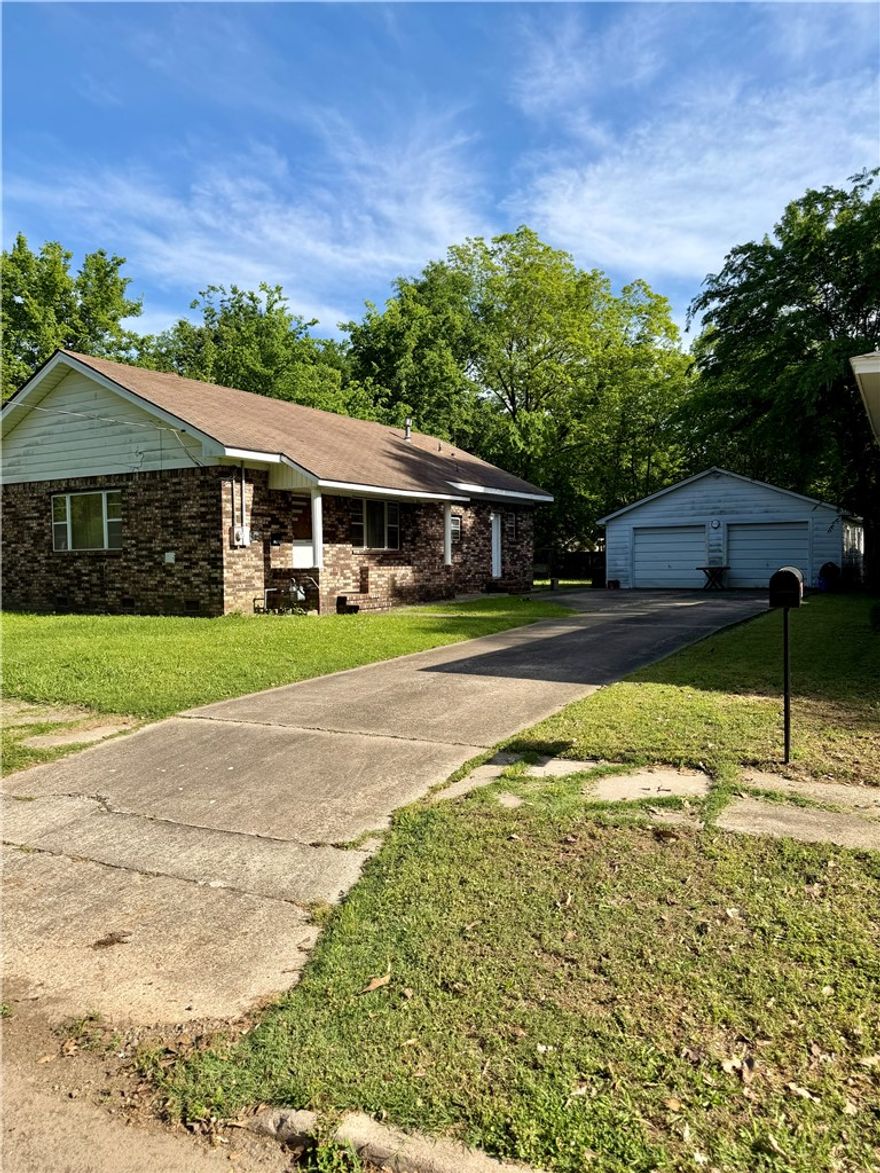 3BR/1BA home with 1,269 sq ft ready for full renovation. Ideal for investors or buyers looking to customize. Sold as-is; will not qualify for traditional financing. Cash or construction/rehab loans only. Great opportunity to add value! Bring your vision and transform this property into your next project or investment.